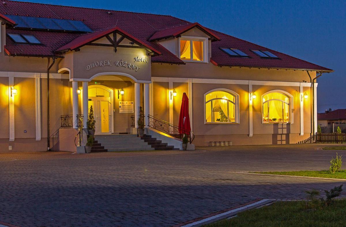 Dworek Rozany Hotel & Restauracja Namysłów Bagian luar foto