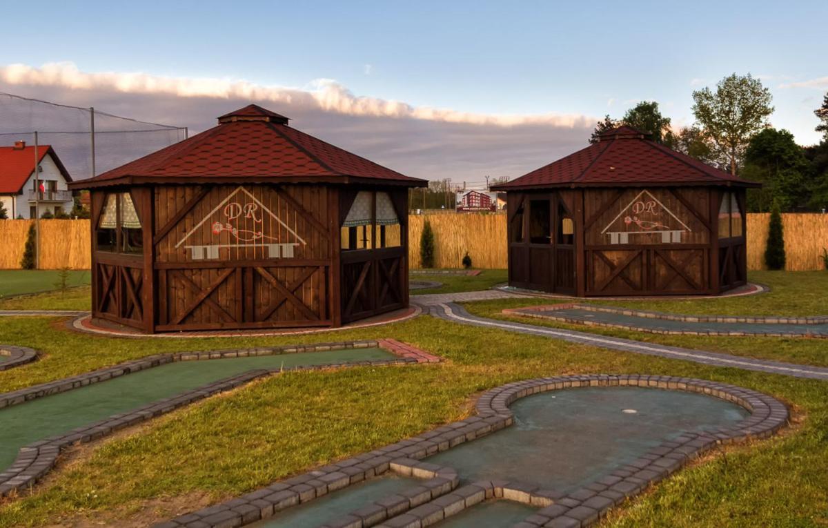 Dworek Rozany Hotel & Restauracja Namysłów Bagian luar foto
